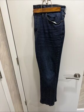 Lucky Brand Men’s Athletic Fit Straight Jeans in Dark Indigo